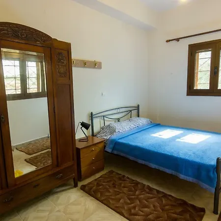Thodoris's Rock House 2 * Leonidio